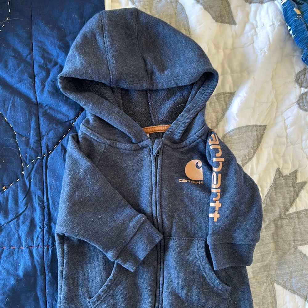 Carhartt sweatshirt onesie never worn! EUC 3M